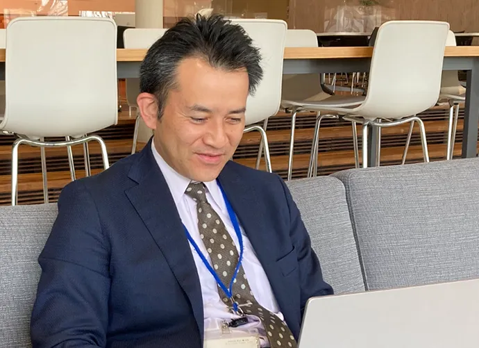 インタビューの様子