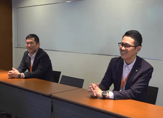 インタビューの様子